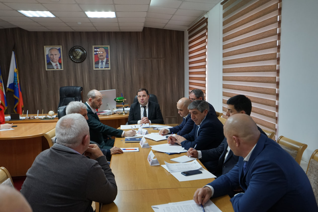 Арсланбек Алибеков провел личный прием граждан в Кизляре